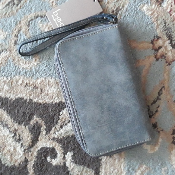 *Host Pick*b.o.c pretty wristlet - Picture 4 of 16